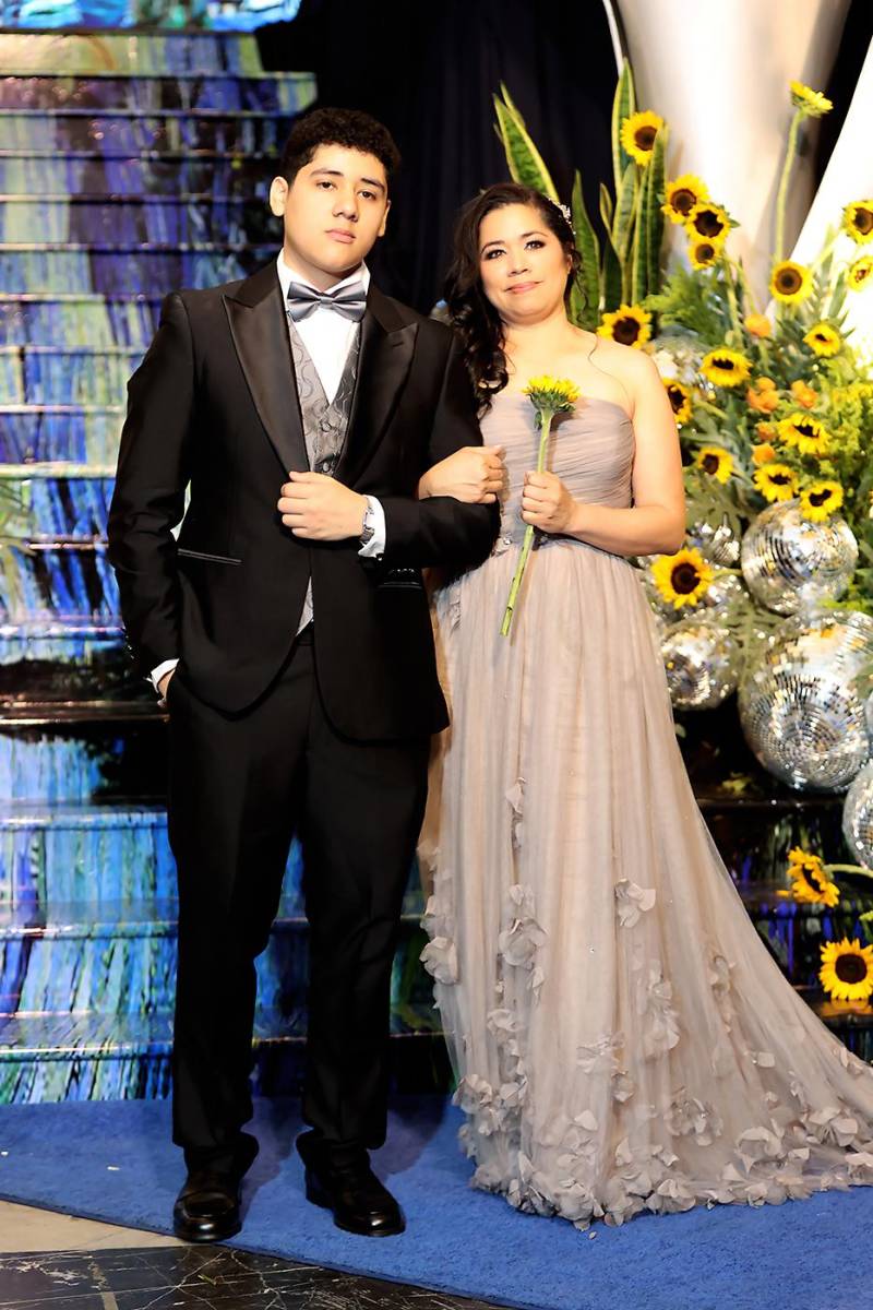 José Tahay y Trudy Chavarría. 