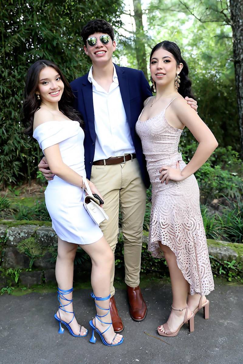 Lia Rodas, Andrés Segura y Sofia Guillén