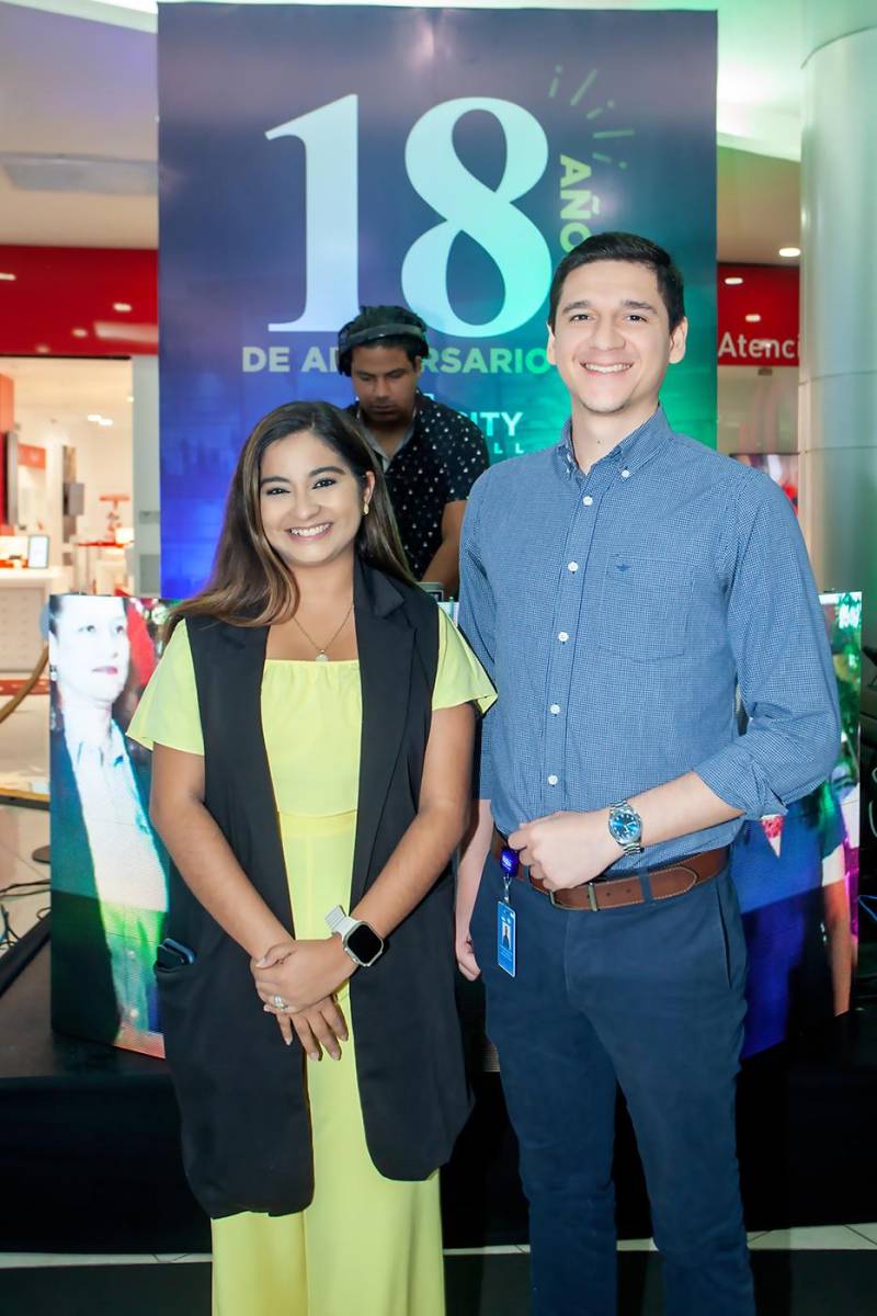 Rachel Handal y Fabian Flores.