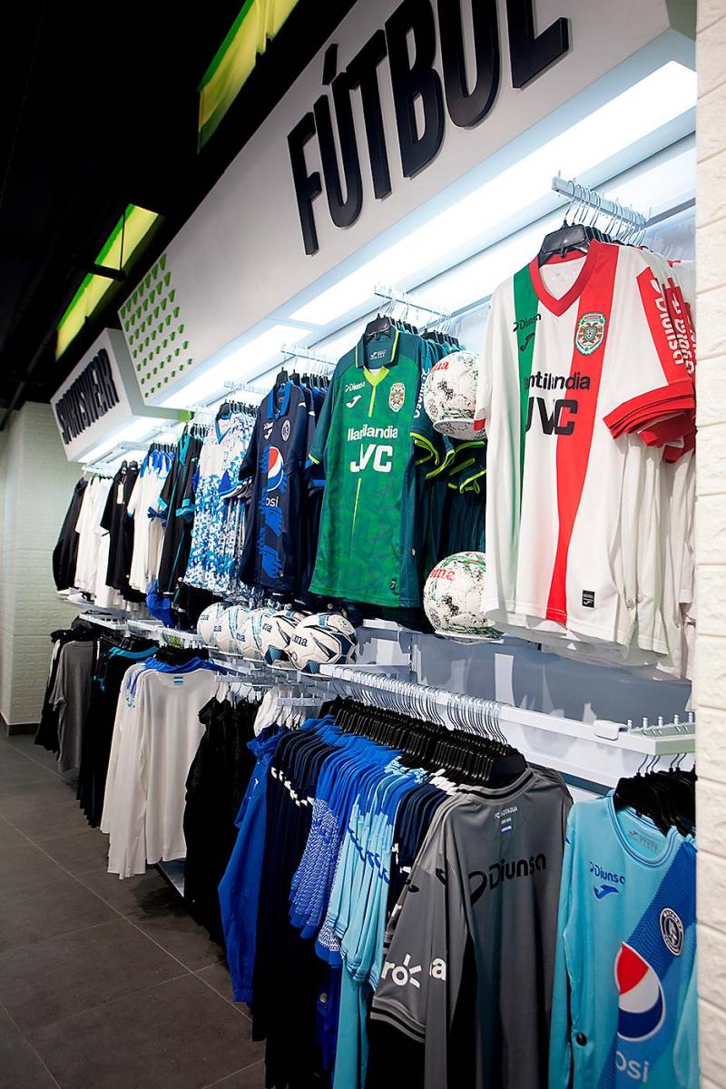 Camisas de los diferentes clubs deportivos.