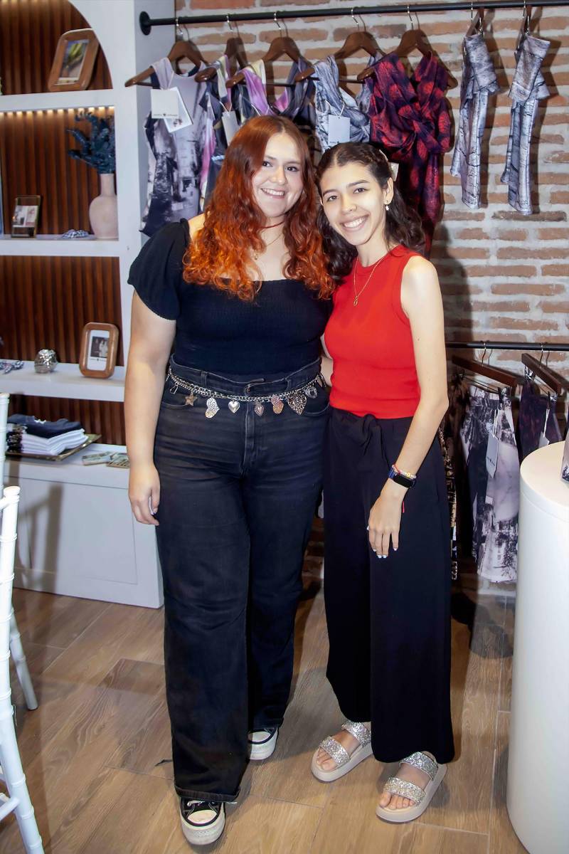 Diana Marie y Martha Aguilar.