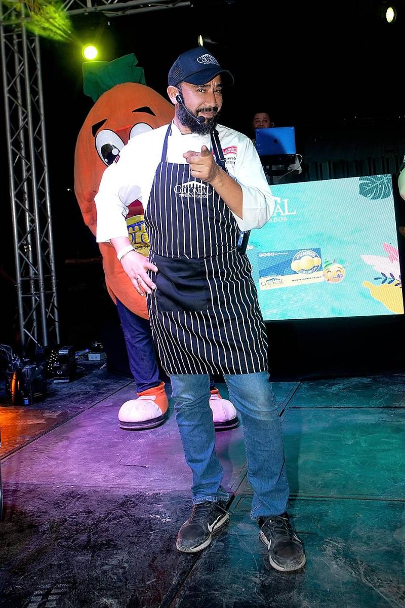 El chef Frank Arévalo de El Salvador.