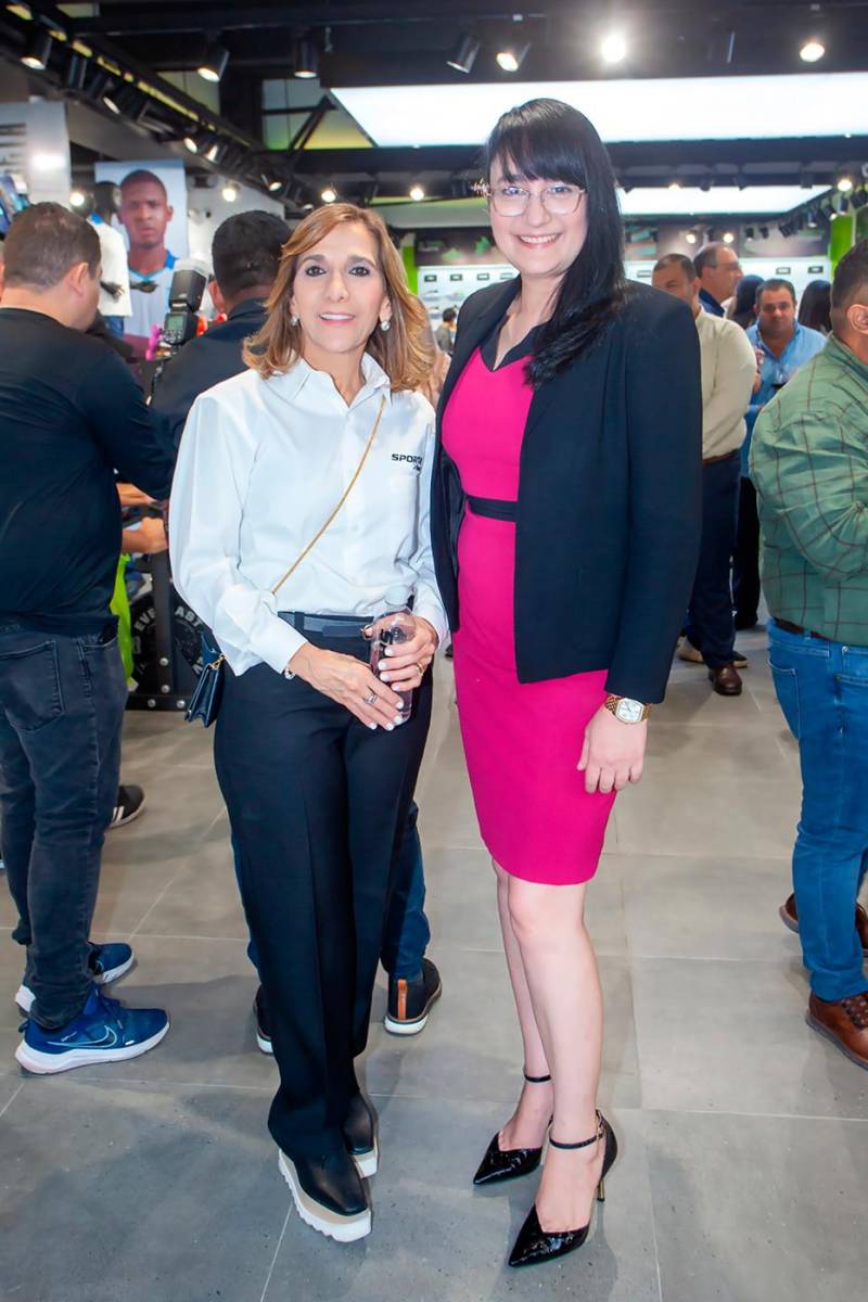 Diana Larach y Teresa Pérez.