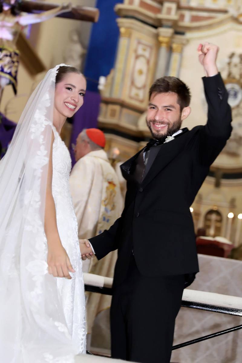 Boda eclesiástica de Victoria Villeda y Giampiero Infantozzi