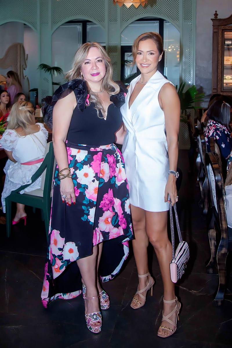 Nelsy Bográn y Marcela Larach.