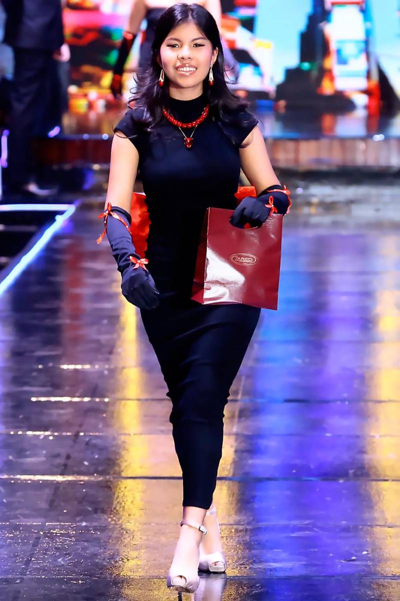 Fashion Show de la EIS 2024