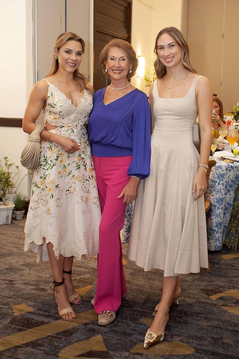 Biana Ictech, Miriam Millares y Luciana Rietti.