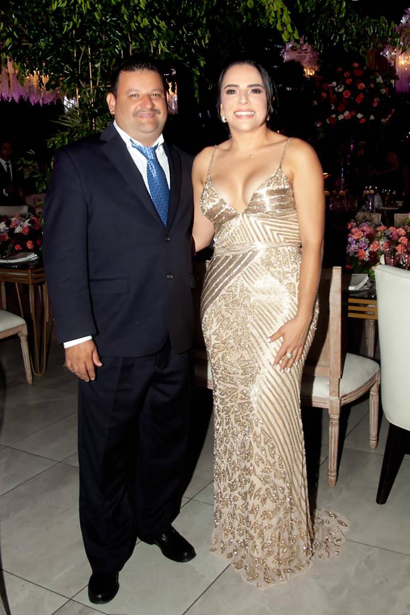 Karen y Adalid López 