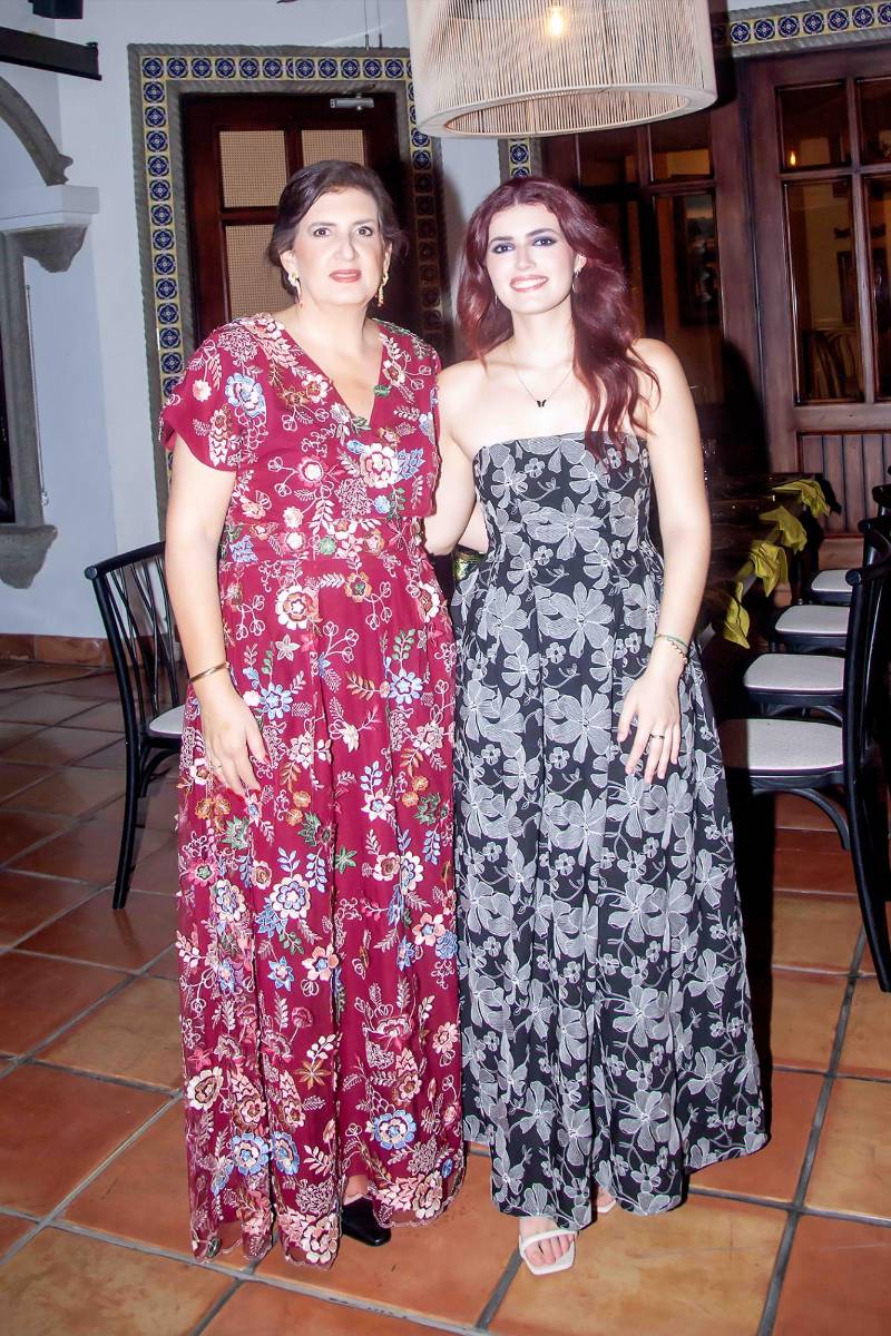 Rose Marie Hasbun de Simán y María José Arguello.