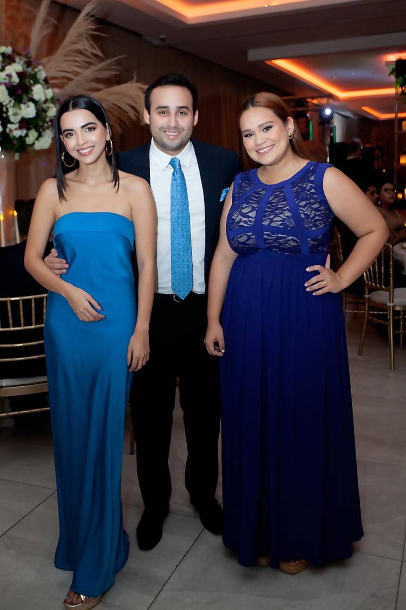 Aimee Paz, Alejandro González y Jessica Andino.
