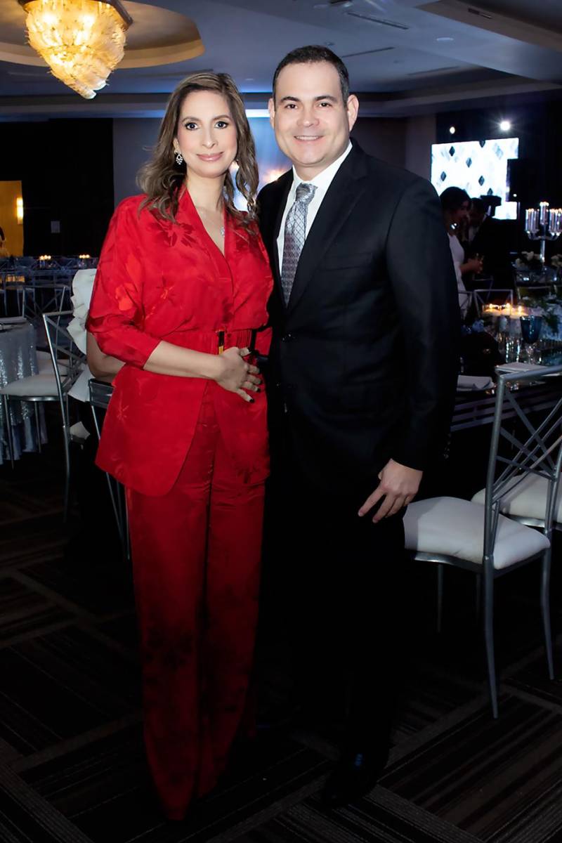 Claudia y Allán Flores 