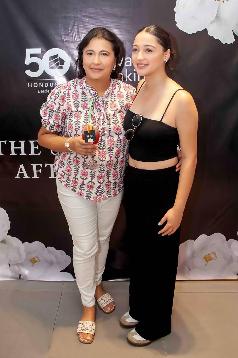 Luisa de Rodríguez y Ana Rodríguez.