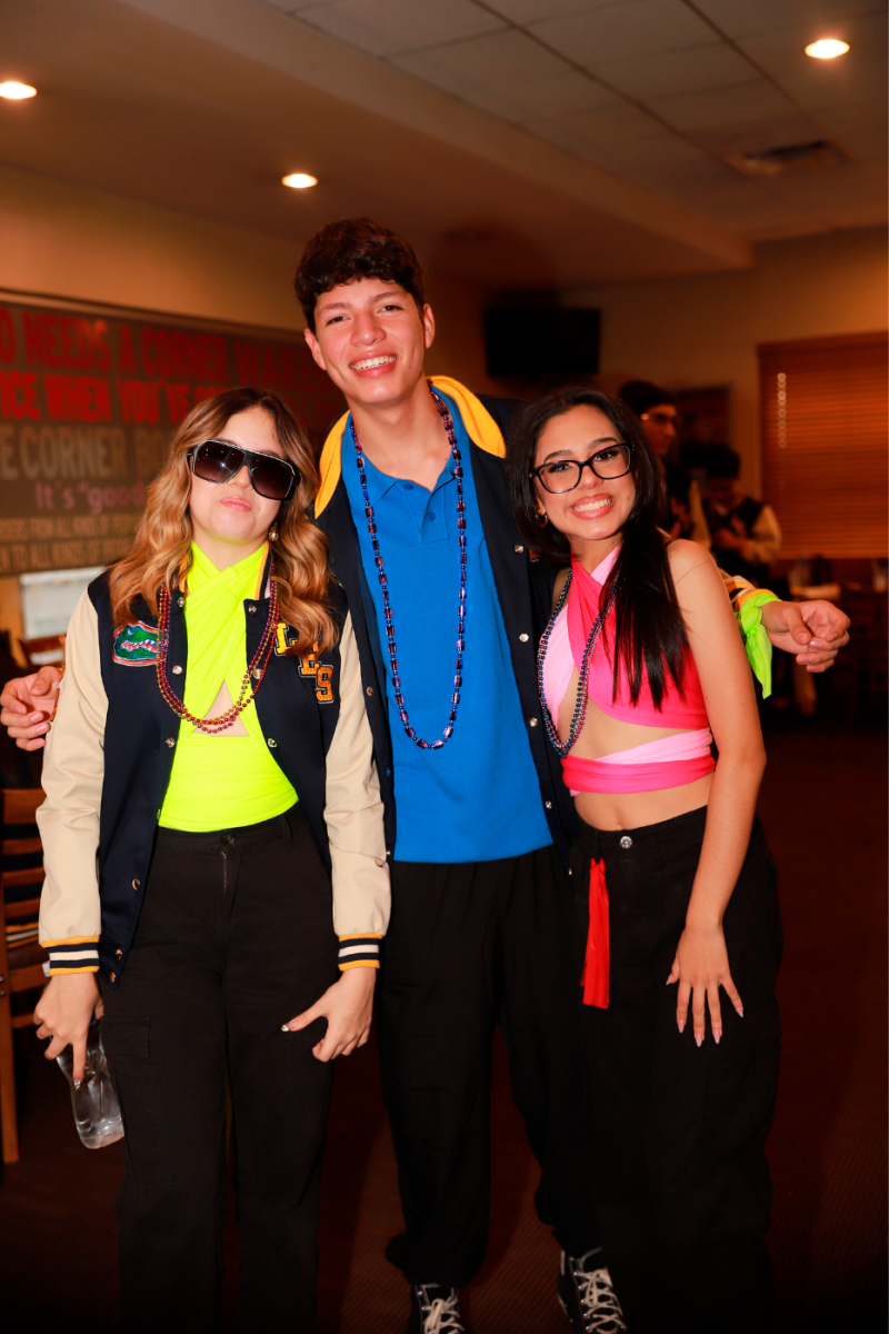 Nia Farach, Andrés Segura y Valeria Banegas.