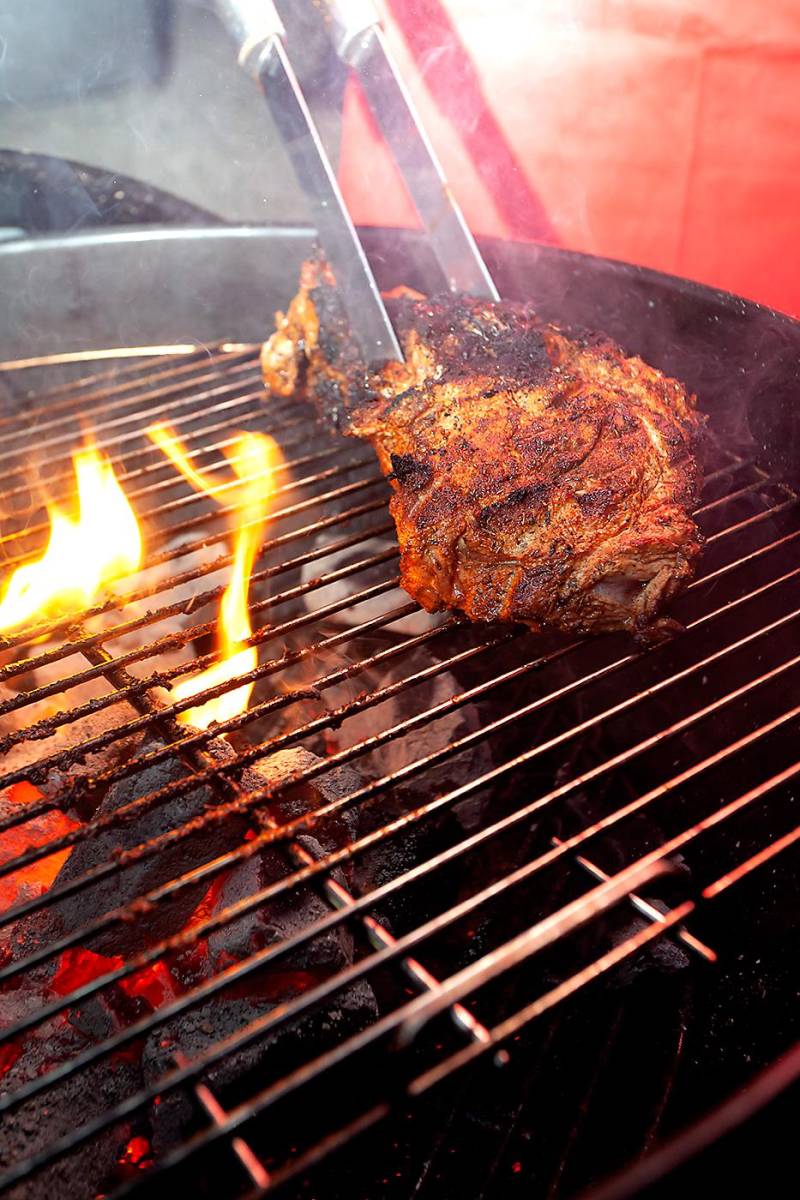 Costilla a la parrilla.