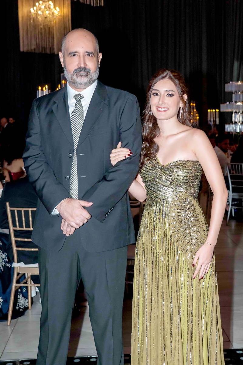 Anna Elisa Matute y su padre Marco Matute.