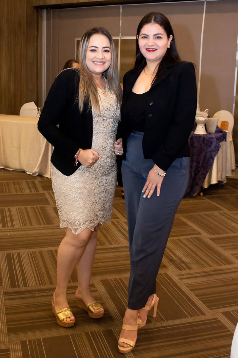 Arlín Rodríguez y Daniela Lara.