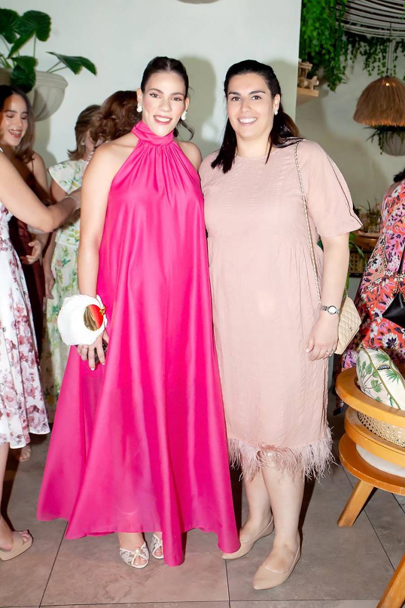 Daniela López y Anna Hawit.