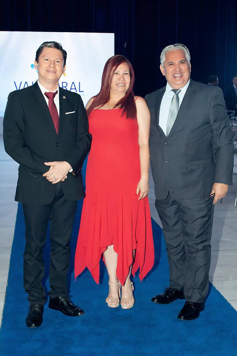 Jairo Mejía con Silvia Torres y Juan Ramón Montes