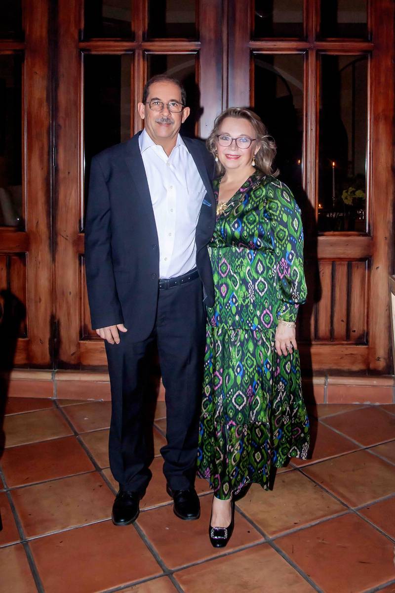 Roberto y Martha Calderón.