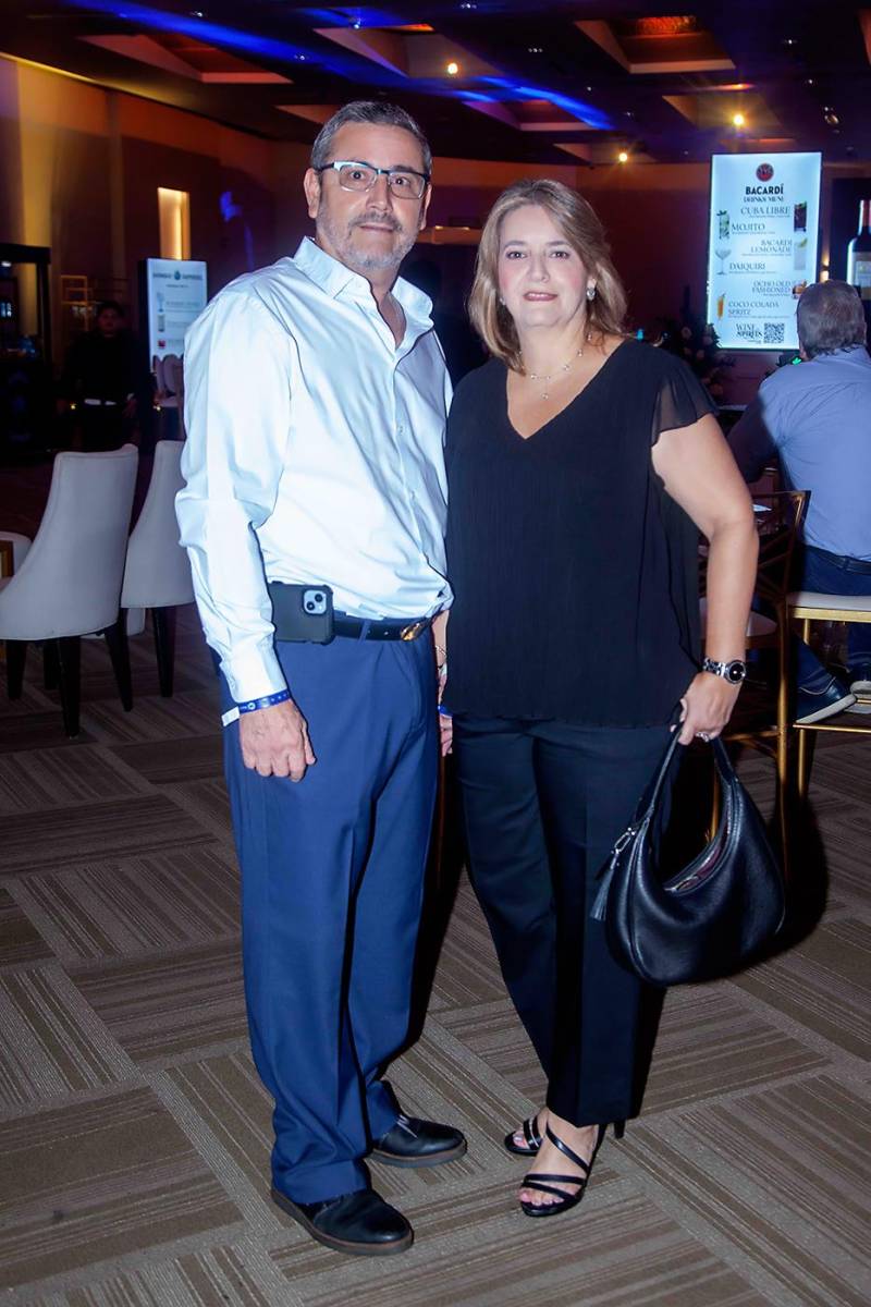 Juan Carlos y Fabiola Icaza.