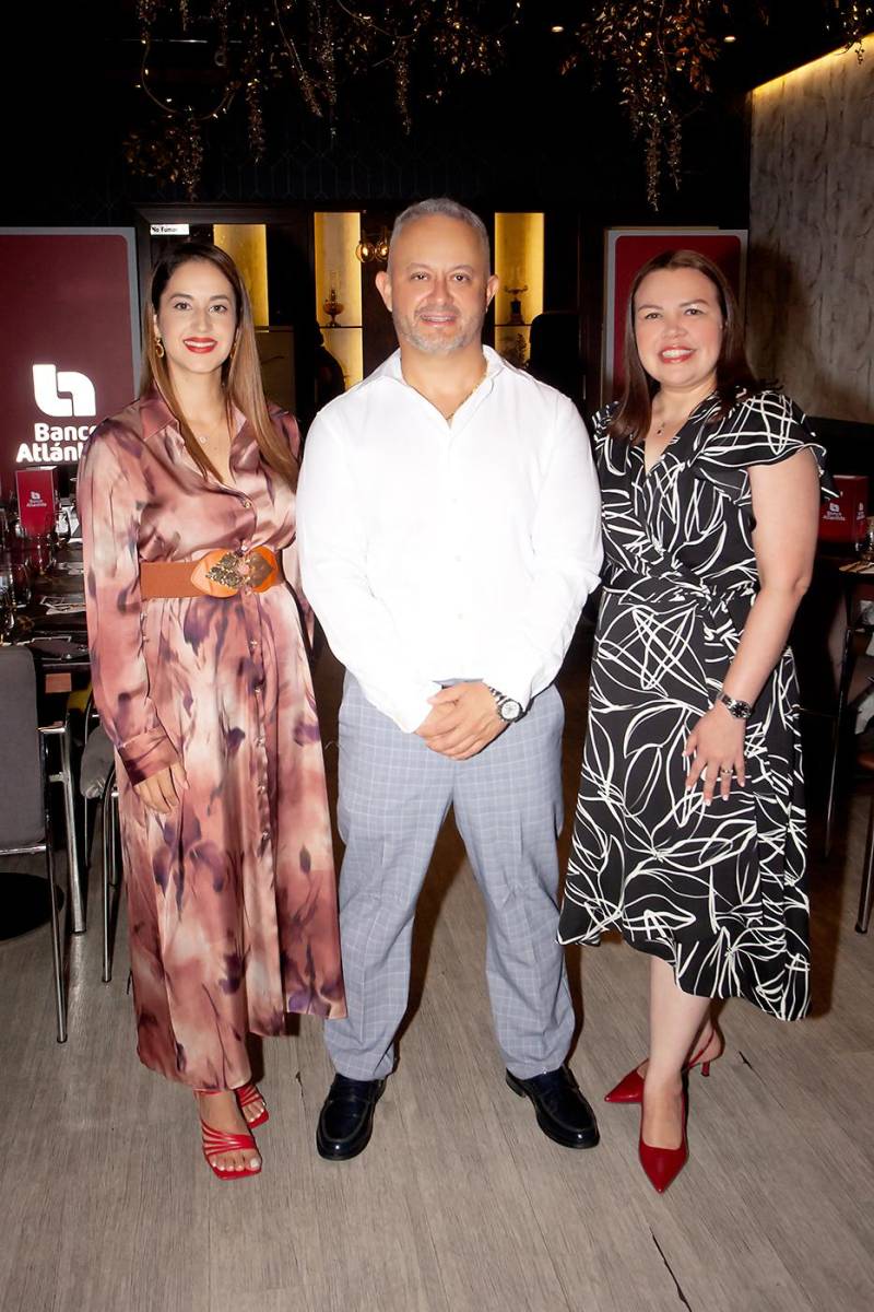 Alma Cáceres, Mario Pineda y Diana Ramos.