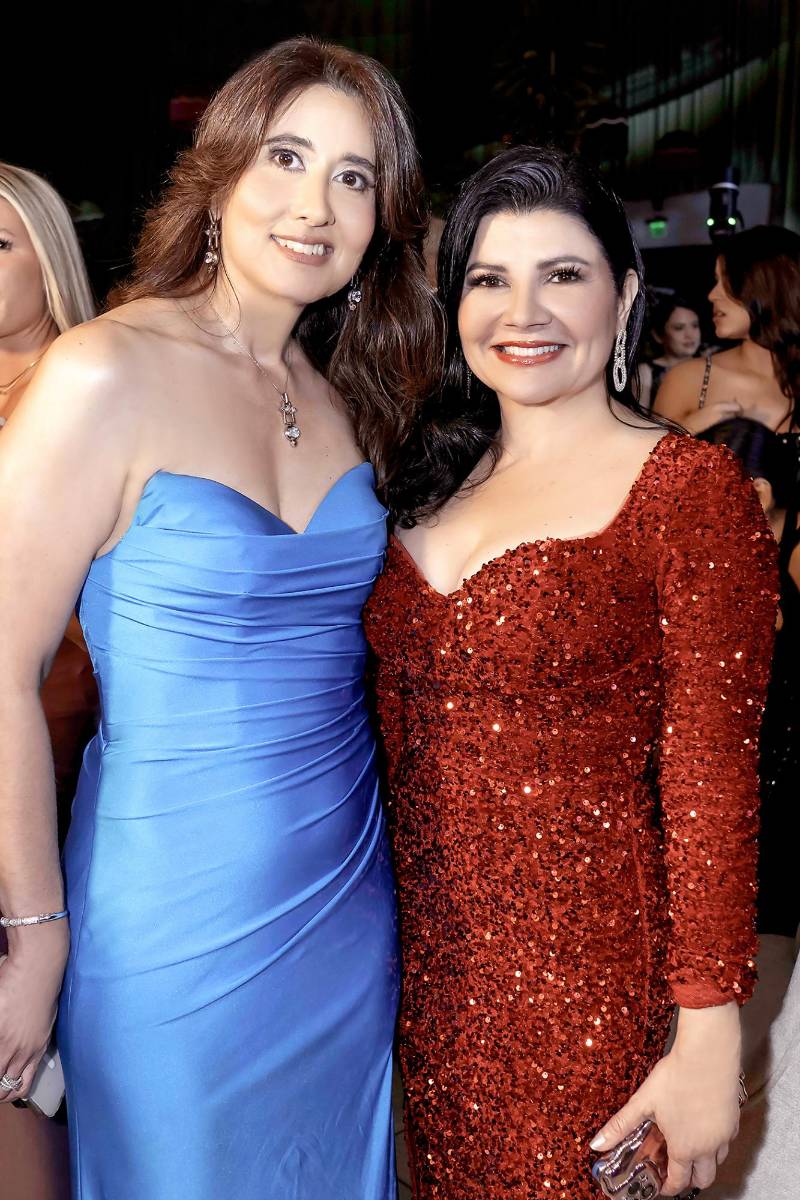 Emily Brandel y Luisa Lemus.