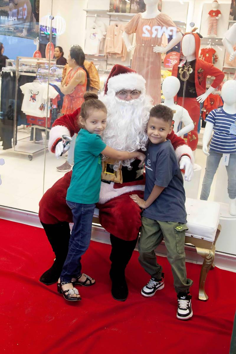 Así fue la tarde “Tómate una foto con Santa” de St. Jacks