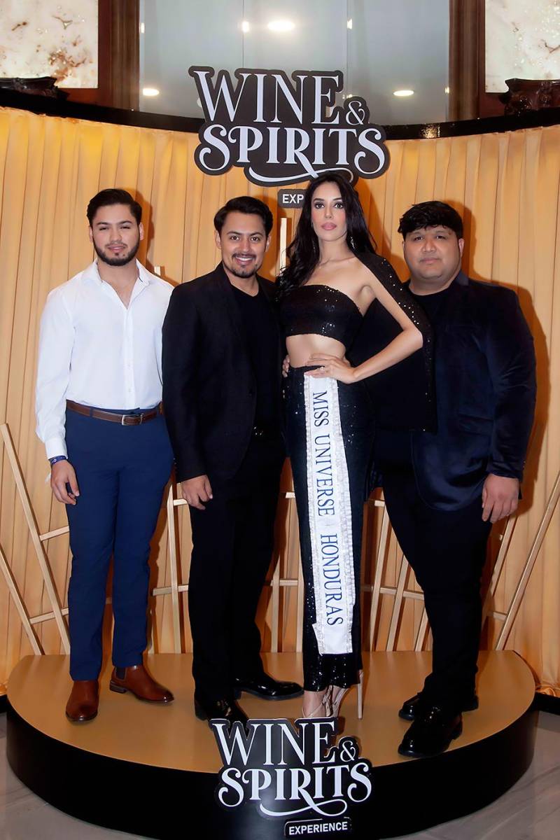 Invitados al Wine &amp; Spirits Experience.