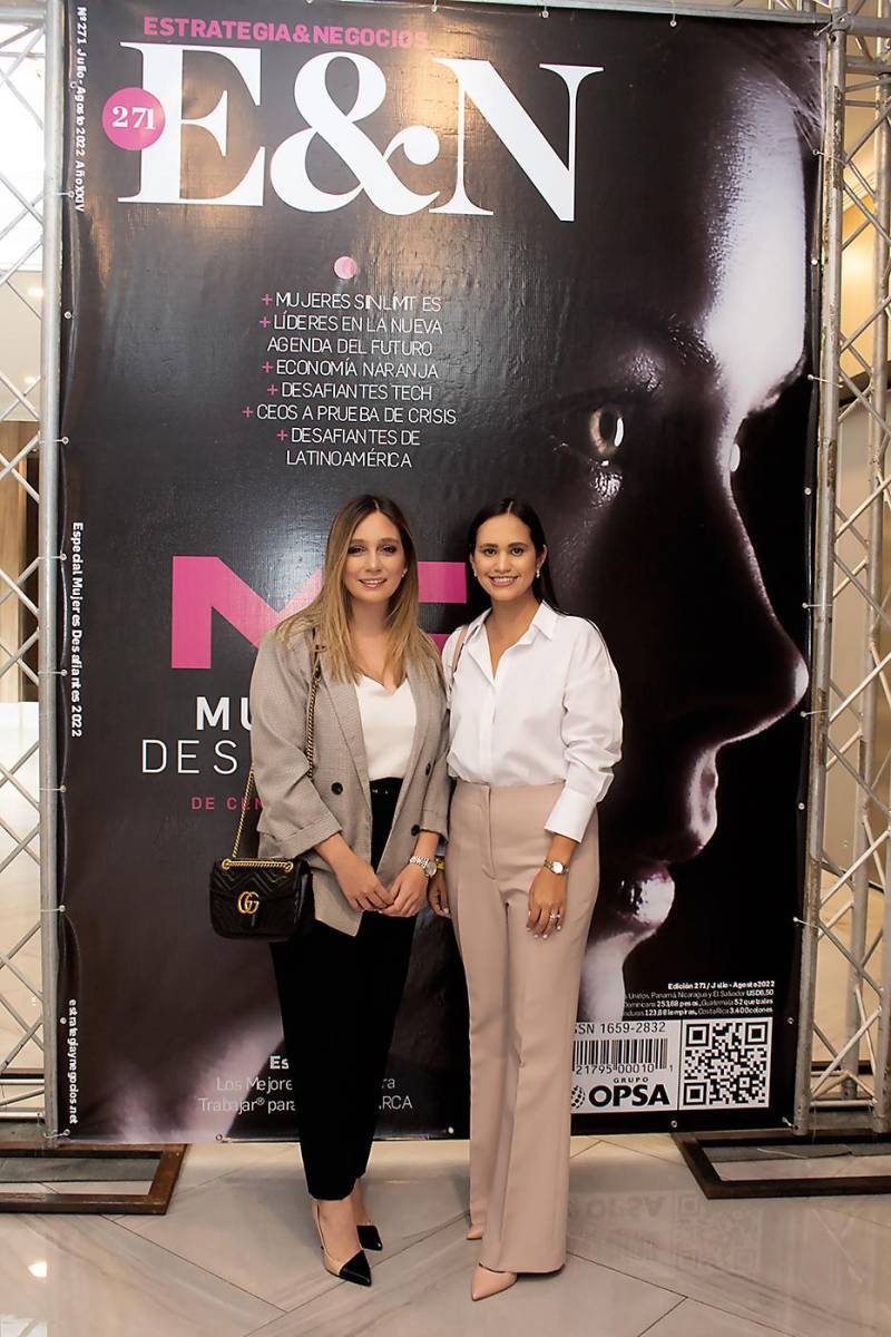 Paola Sevilla y Daniela García.