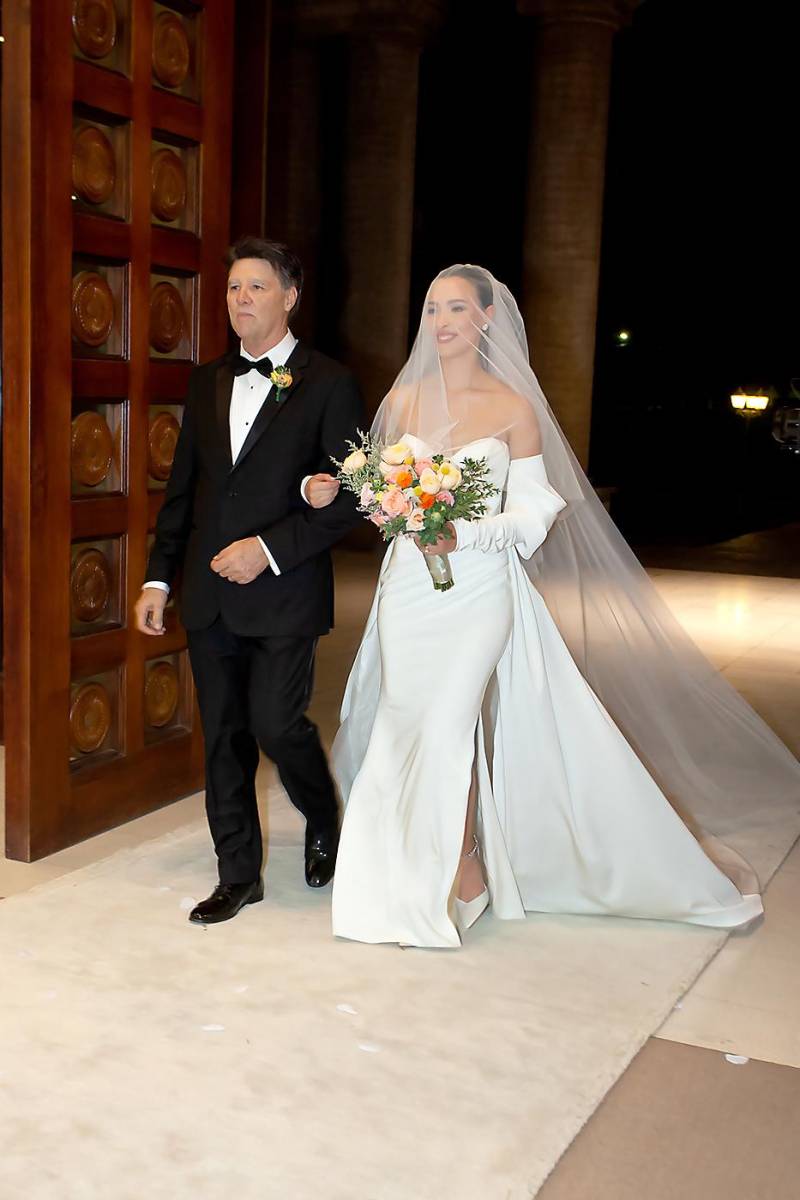 Así fue la boda religiosa de Gregory Hein y Beatriz Barletta