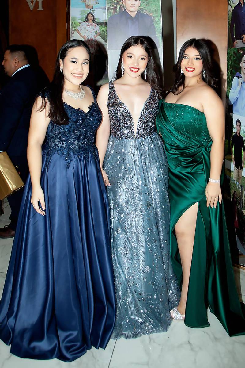 Esly Urbina, Allison Orellana y Nathalie Cruz.