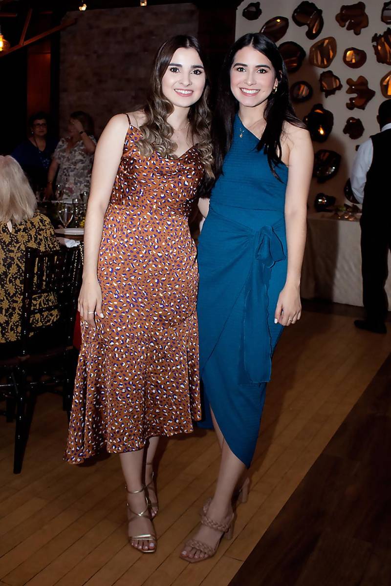 Andrea y Carmen López