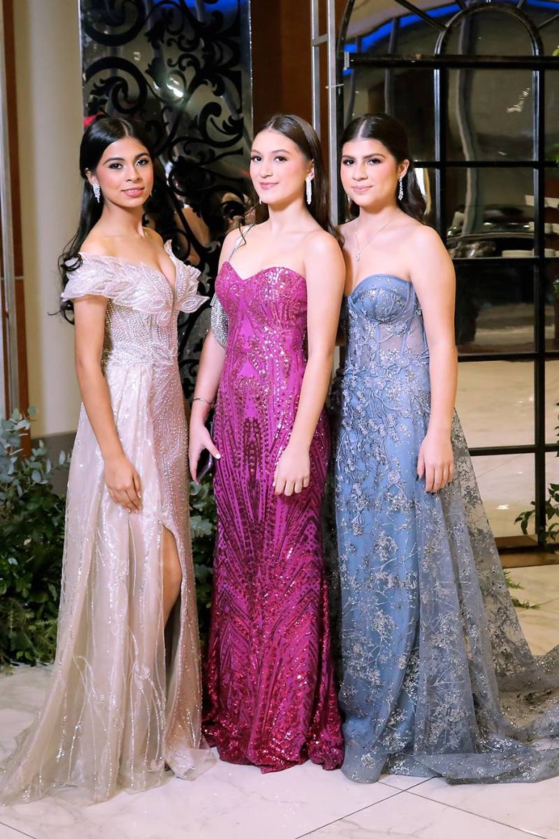Victoria Peña, Isabella Padgett e Ingrid Bendeck.