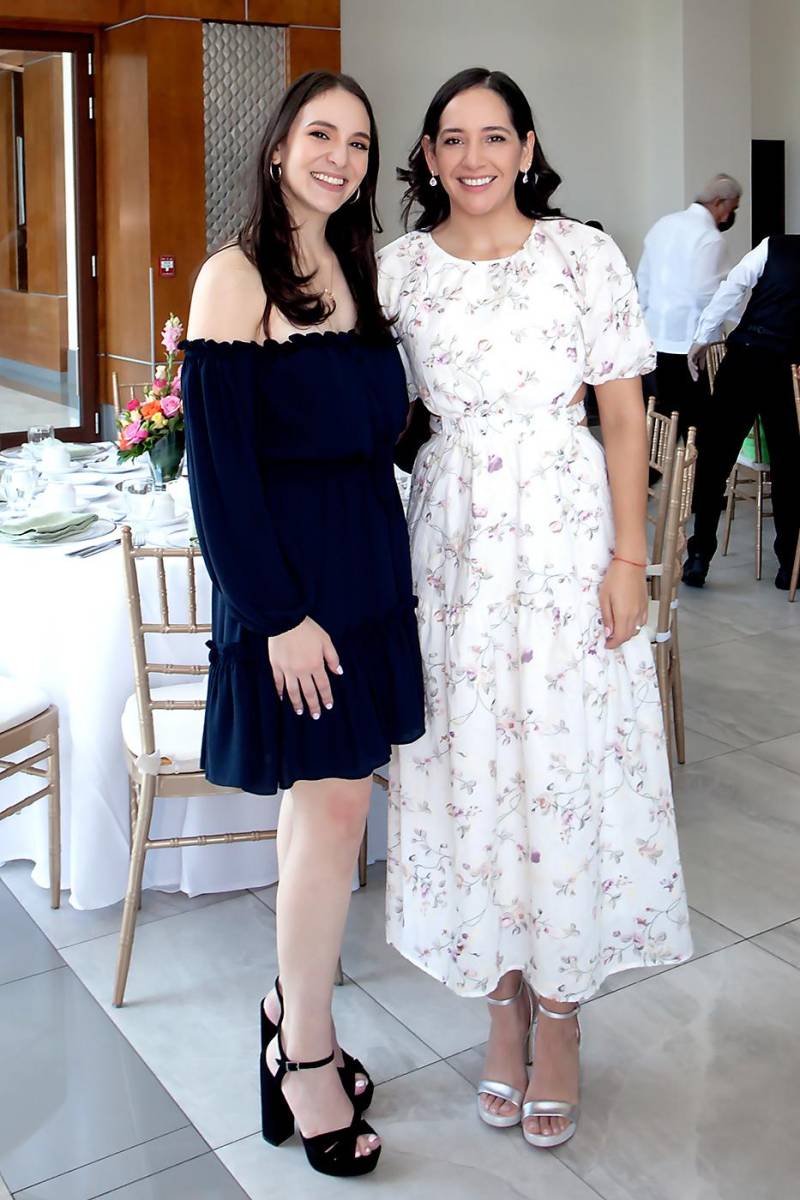 Alejandra Handal y Andrea Sarmiento.