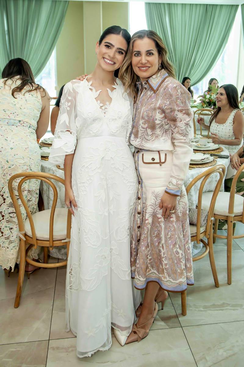 Isabella Mourra y Erika Andonie. 