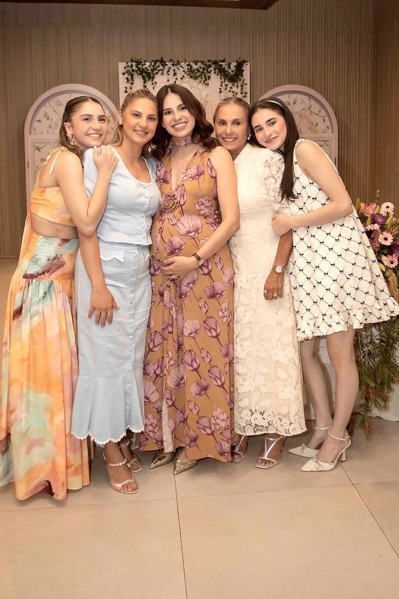 Wanda y Daniela Mainardi con Arista de Ramos con Wanda y Tiziana Mainardi. 