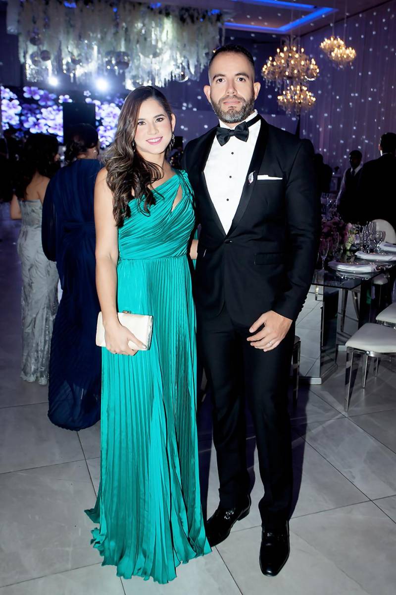 Nicole y Juan Escoto.