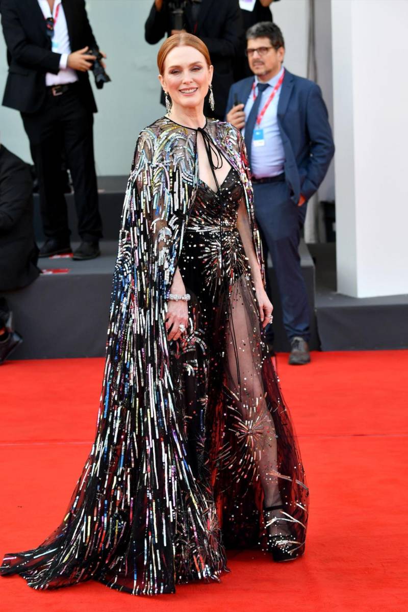 Julianne Moore en Valentino.