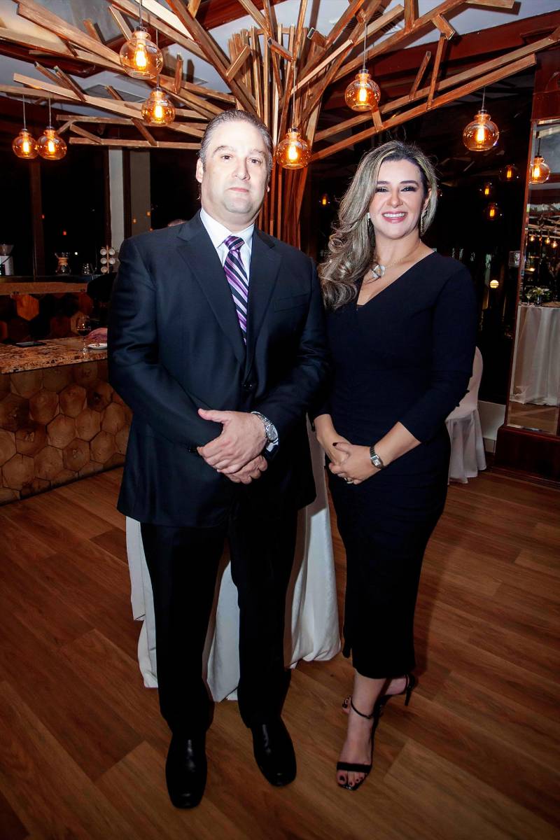 Rommel Fuschich y Carmen Cartagena