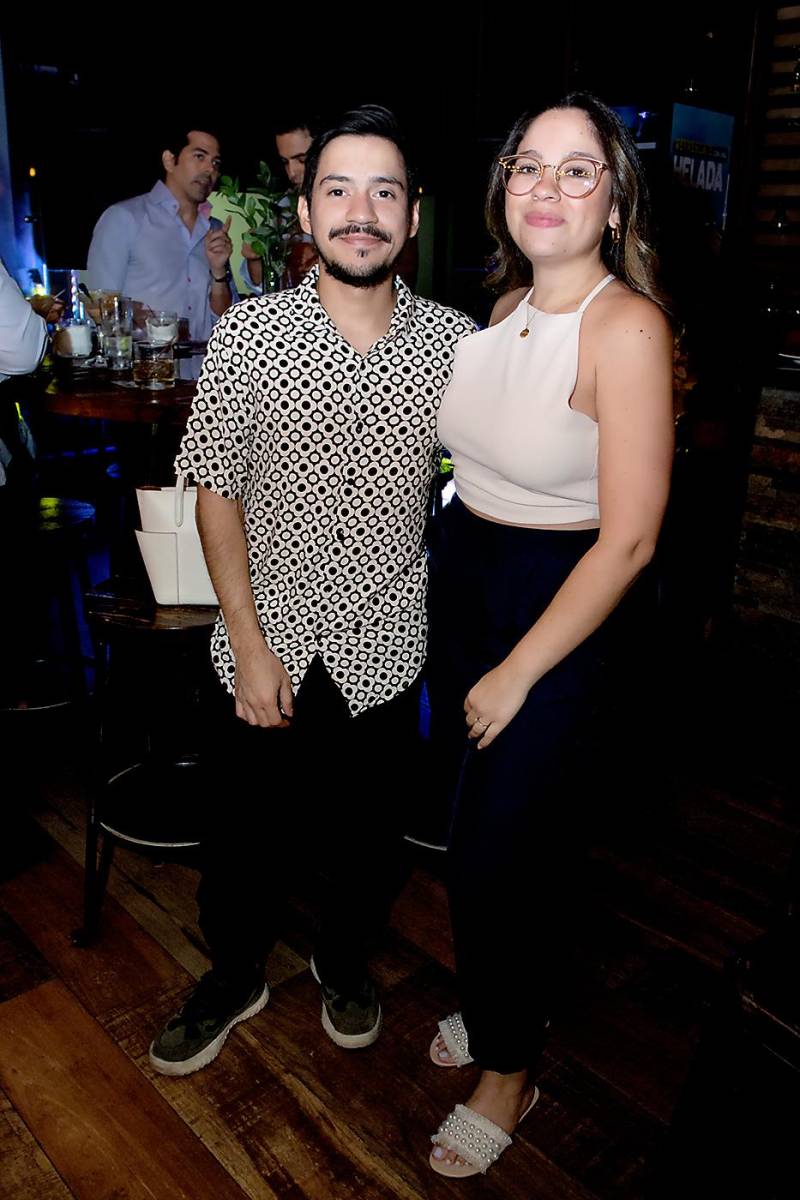 Juan Diego Welchez y Valentina Raad.