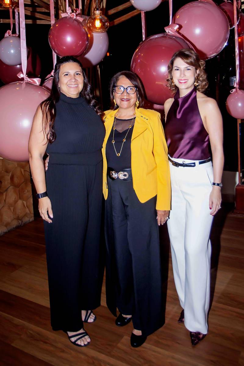 Kathe Fernández con Vilma y Sonja Karow