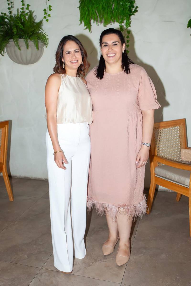 Alejandra Handal y Anna Hawit.