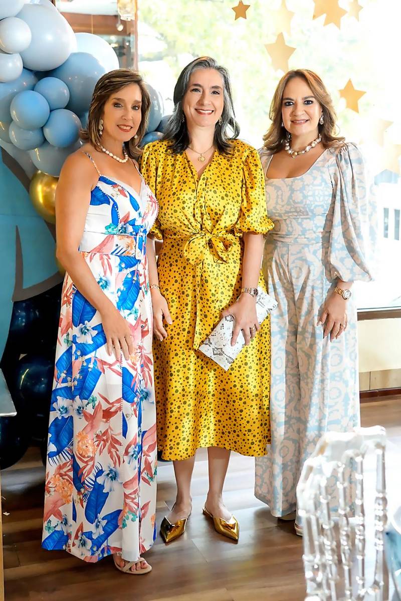 Susy Panting, Ivonne Icaza y María Elena López.