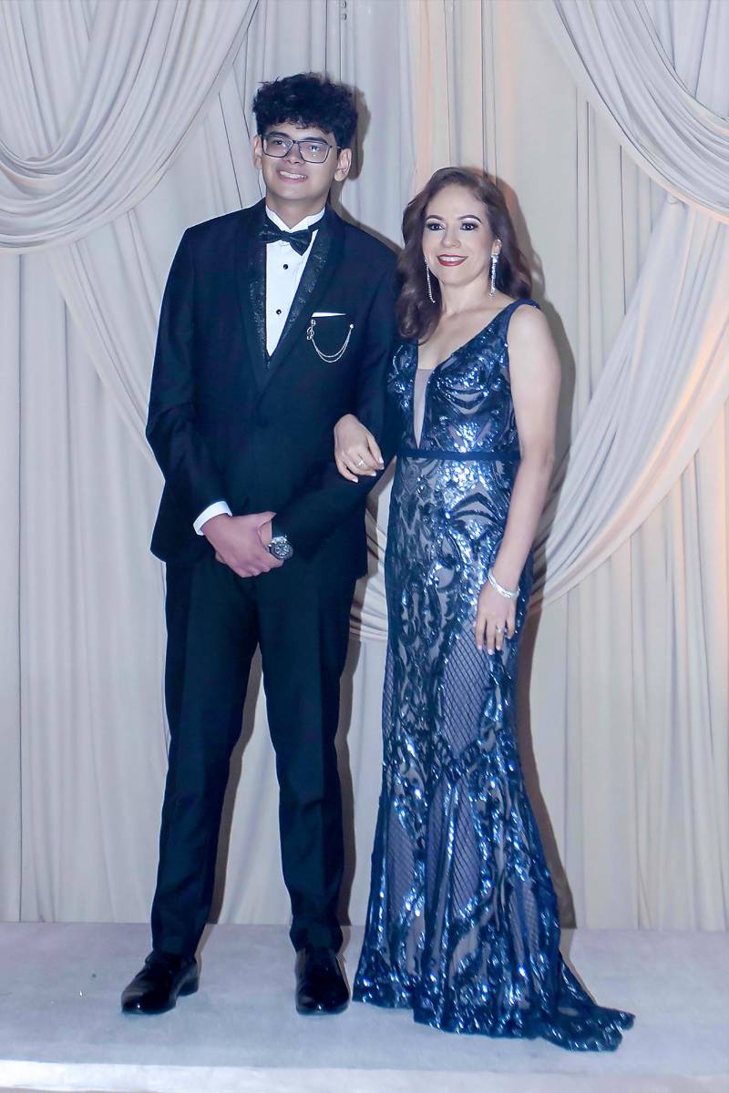 Desfile padres e hijos de la prom 2026 de Happy Days &amp; Freedom Institute