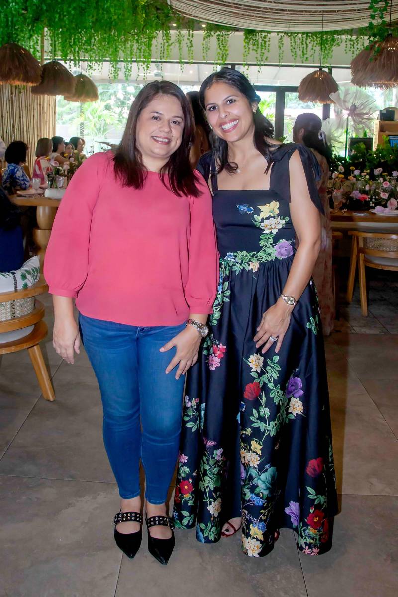 Madian López Saravia, Grace de Del Arca.