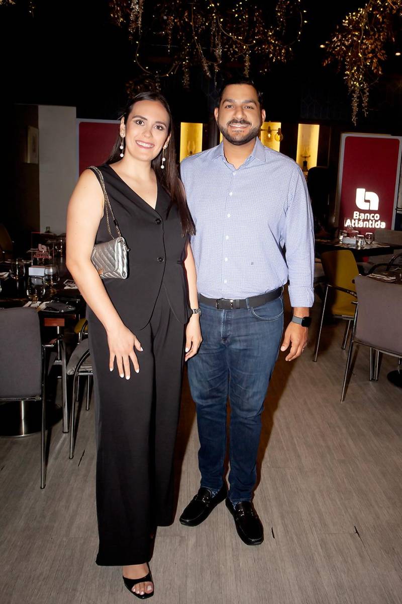 Monique García y Álvaro Herra.