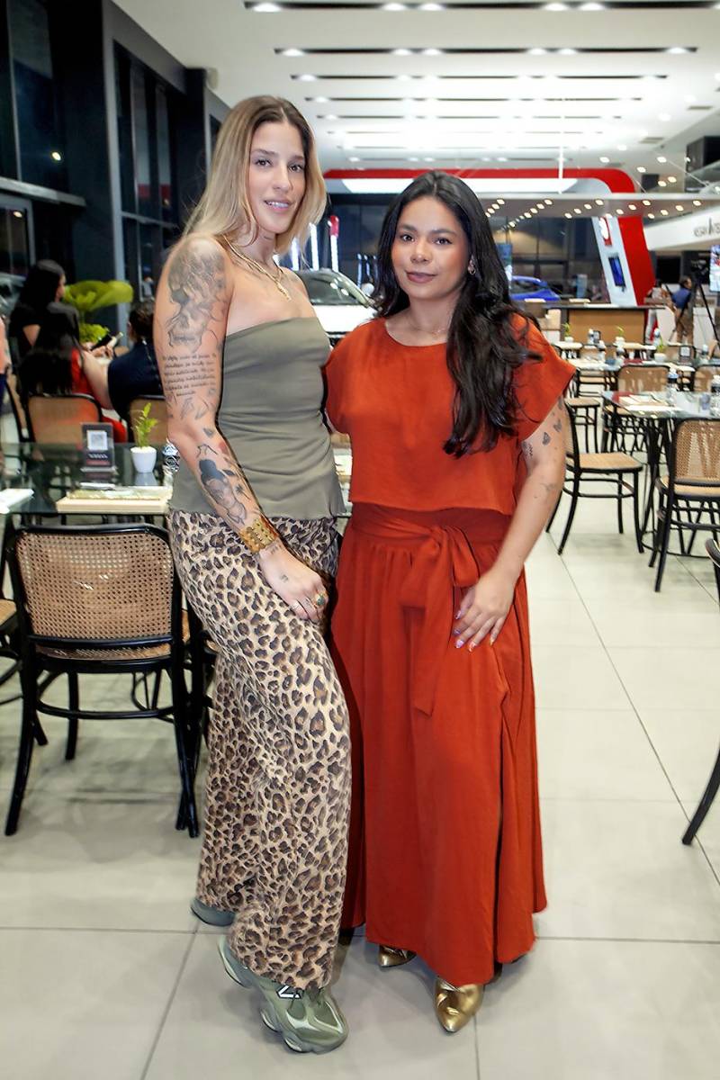 Ana Segovia y Kasandra Mayorga.