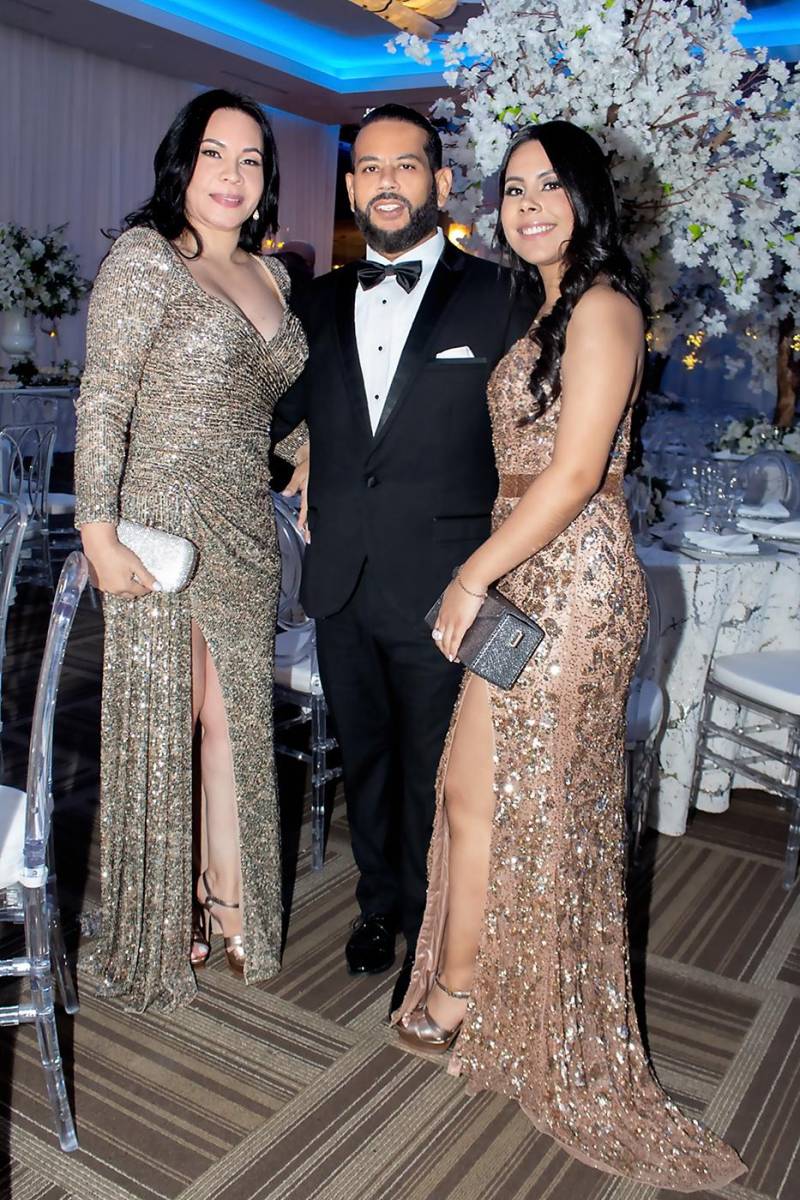 Lucila Méndez y Beker Turcios, padrinos de boda con Melanie Turcios.