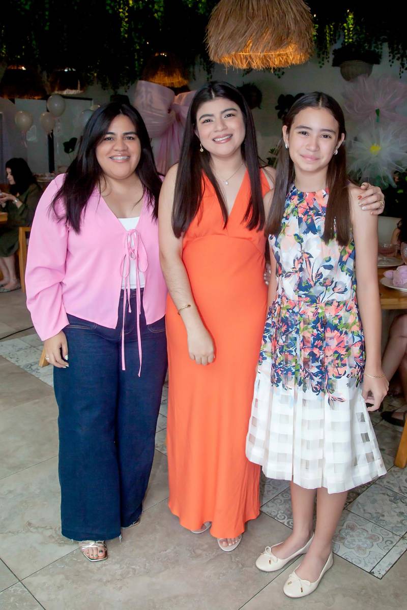 Andrea Murillo, Michell Murillo y Sofía Rodríguez.