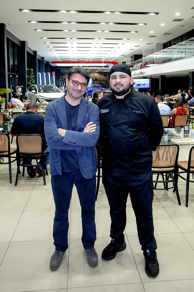 Los chef Bojan Tosic y Kevin Cruz.